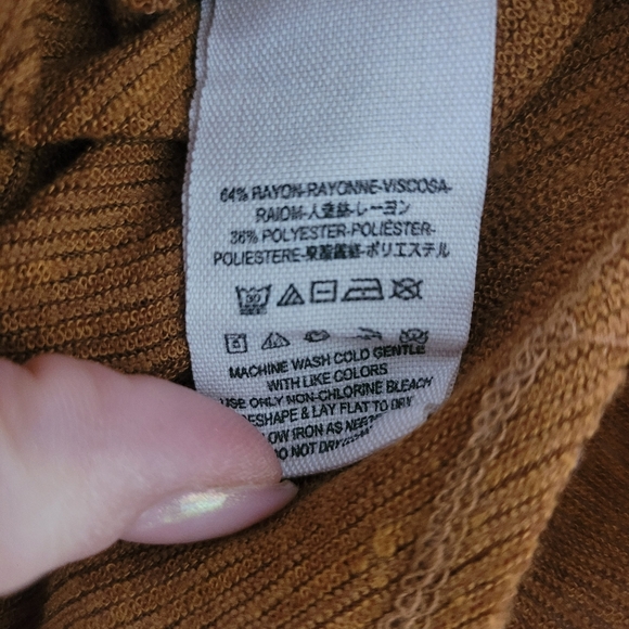 Free People Long Sleeve Top With Open Key Hole Back Small Brown - Picture 8 of 9